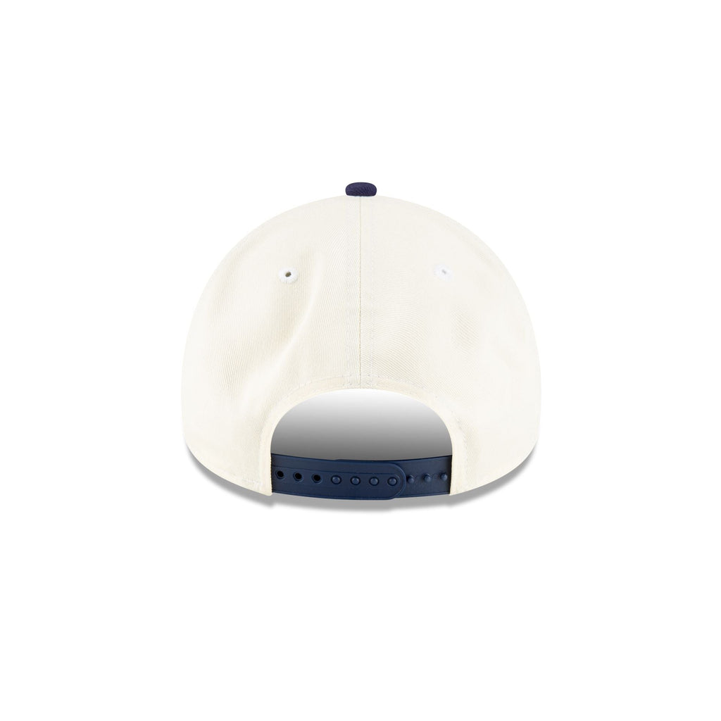 https://cdn.shopify.com/s/files/1/0601/2554/4675/files/70873769_9FORTYAF_MLBMINIMASCOT_TAMDEV_WHT_R.jpg?v=1719412086