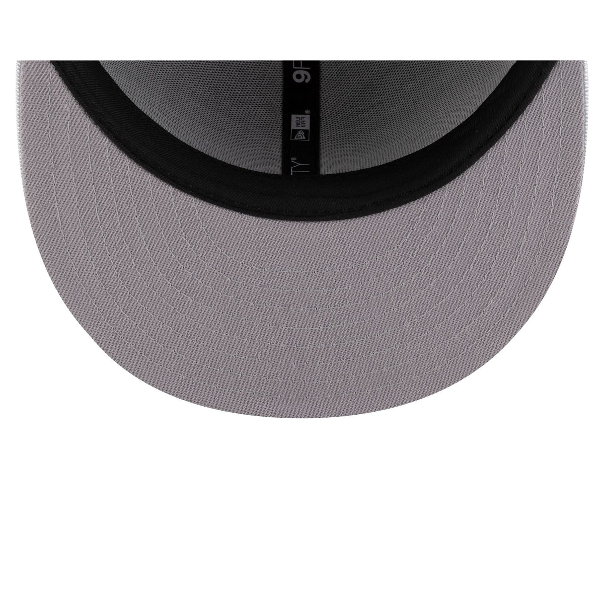 https://cdn.shopify.com/s/files/1/0601/2554/4675/files/70929781_9FIFTY_MLBMASCOT_25_SEAMARCO_NAV_UV.jpg?v=1741802267
