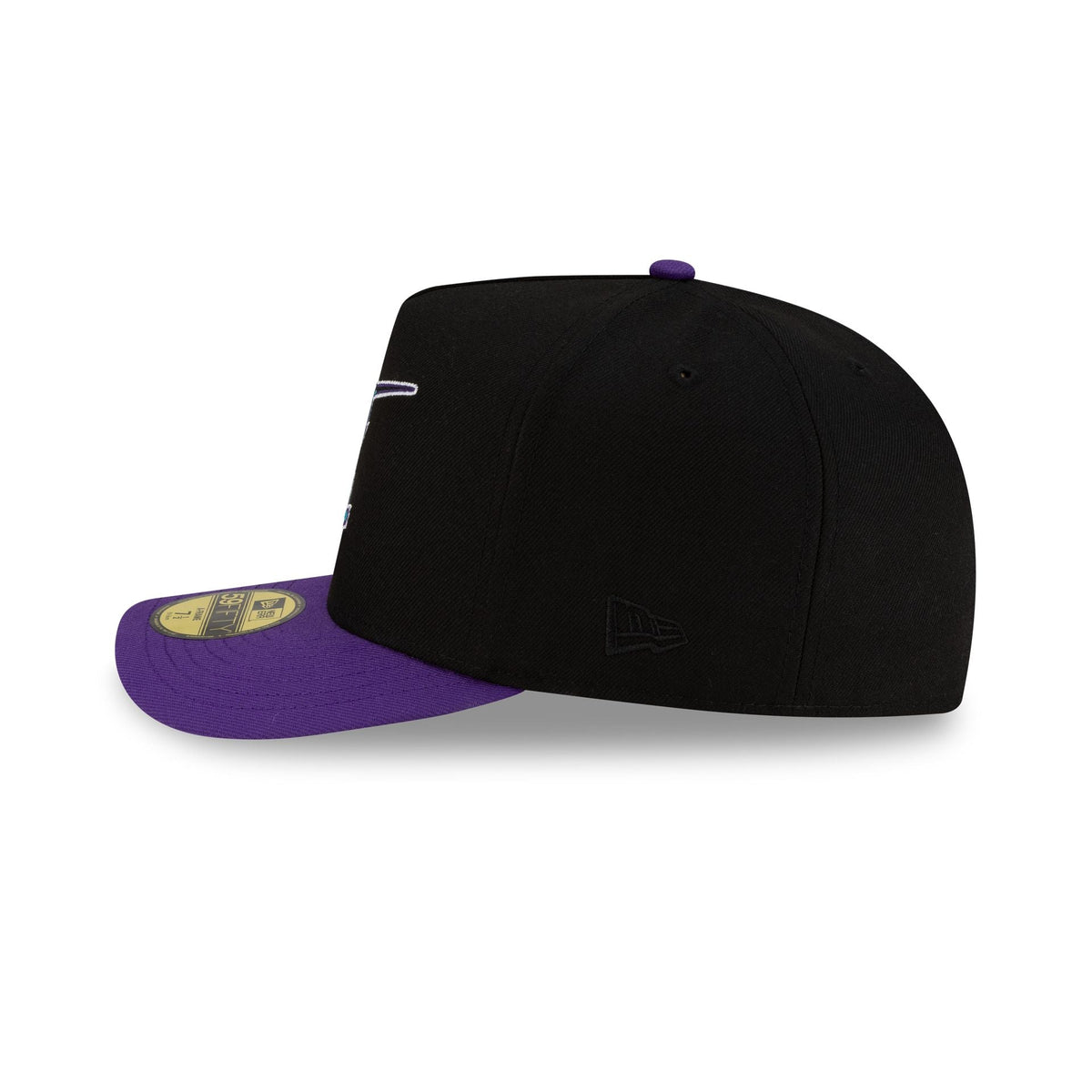 https://cdn.shopify.com/s/files/1/0601/2554/4675/files/71006049_59FIFTYAF_MLB25_JUSTCAPS_UPSIDEDOWNLOGO_TAMDEVCO_BLACK_LSIDE.jpg?v=1765568246