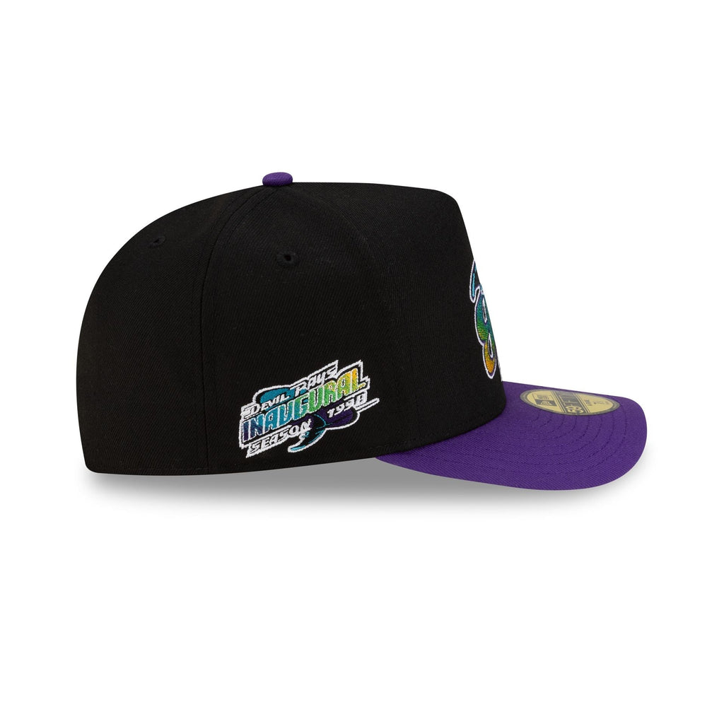 https://cdn.shopify.com/s/files/1/0601/2554/4675/files/71006049_59FIFTYAF_MLB25_JUSTCAPS_UPSIDEDOWNLOGO_TAMDEVCO_BLACK_RSIDE.jpg?v=1765568246