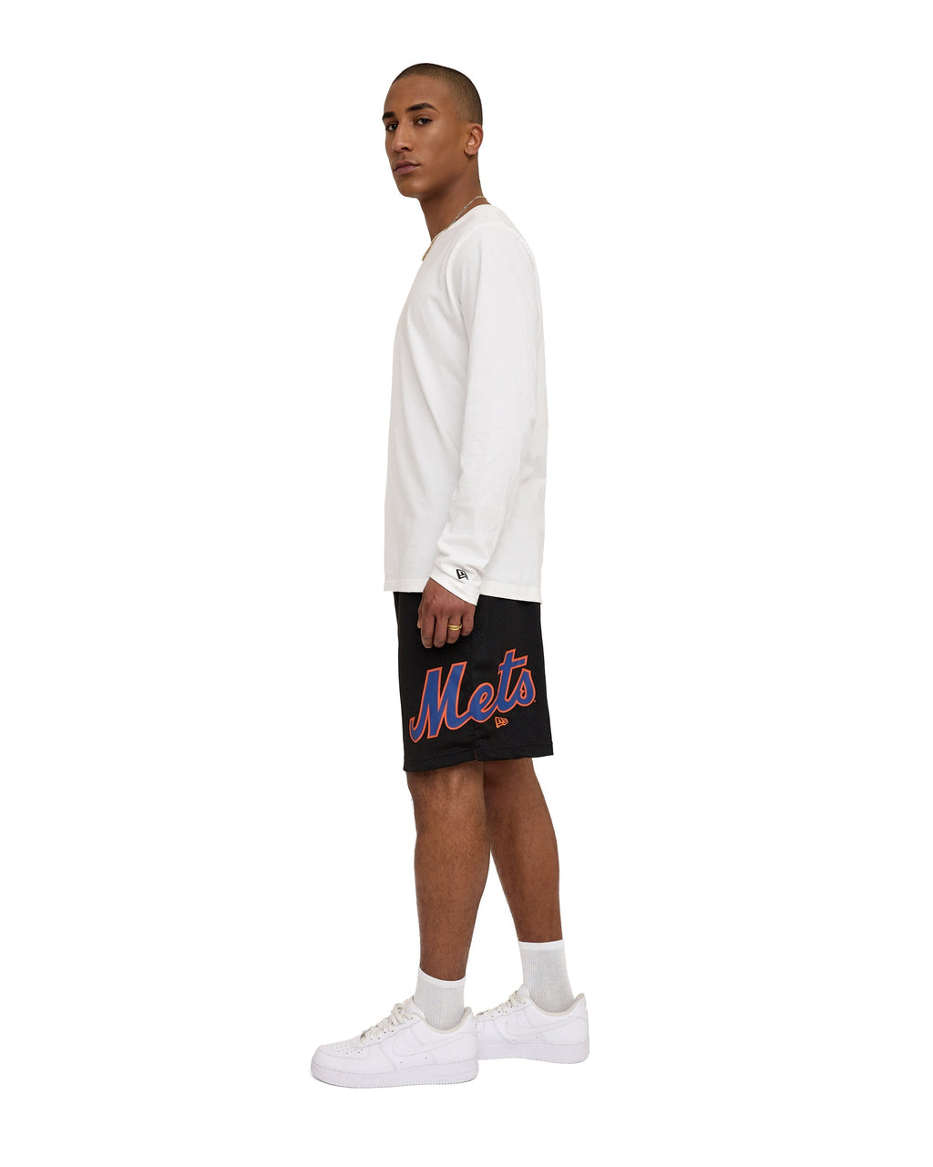 https://cdn.shopify.com/s/files/1/0601/2554/4675/files/Look_46_1413_eb1c65d2-a270-4628-9b8b-21fb62adcbad.jpg?v=1710254264
