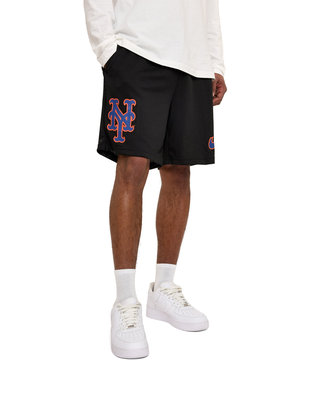 https://cdn.shopify.com/s/files/1/0601/2554/4675/files/Look_46_1422_eee5b218-8631-4eb3-9bb4-fd9ed4726385.jpg?v=1710254264